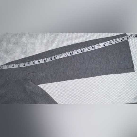 MICHAEL KORS wool blend gray Cardigan size small - Picture 12 of 16